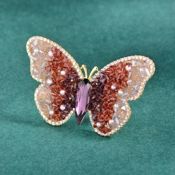 VQ Butterfly Brooch - Picture 3 of 6